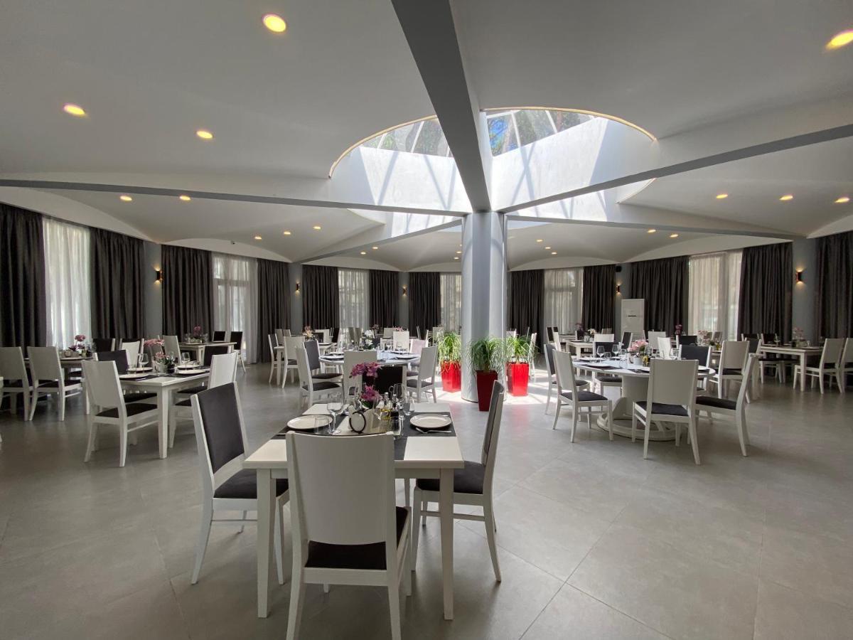 Atrium Deluxe Resort Golem  Kültér fotó