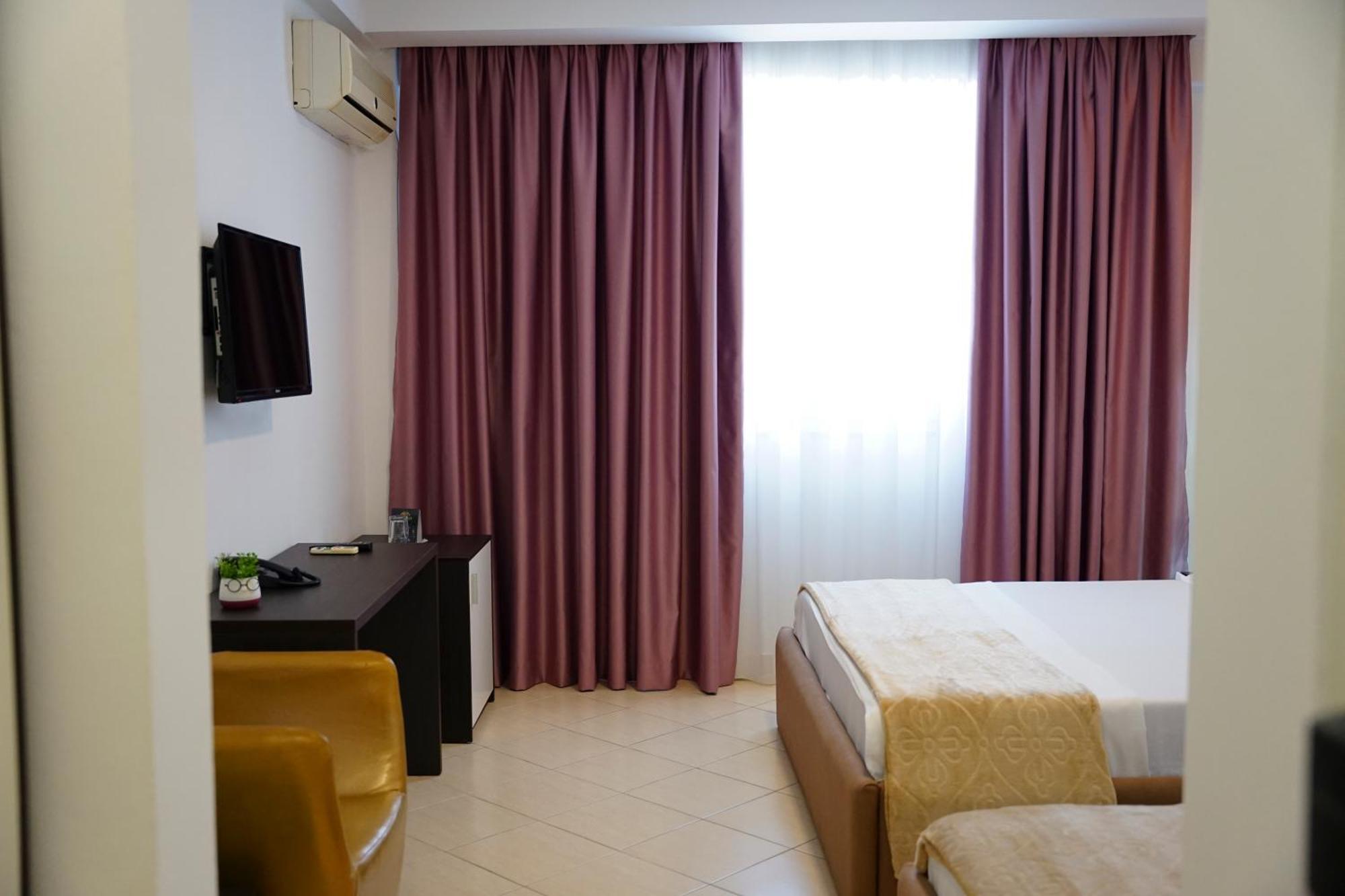 Atrium Deluxe Resort Golem  Kültér fotó